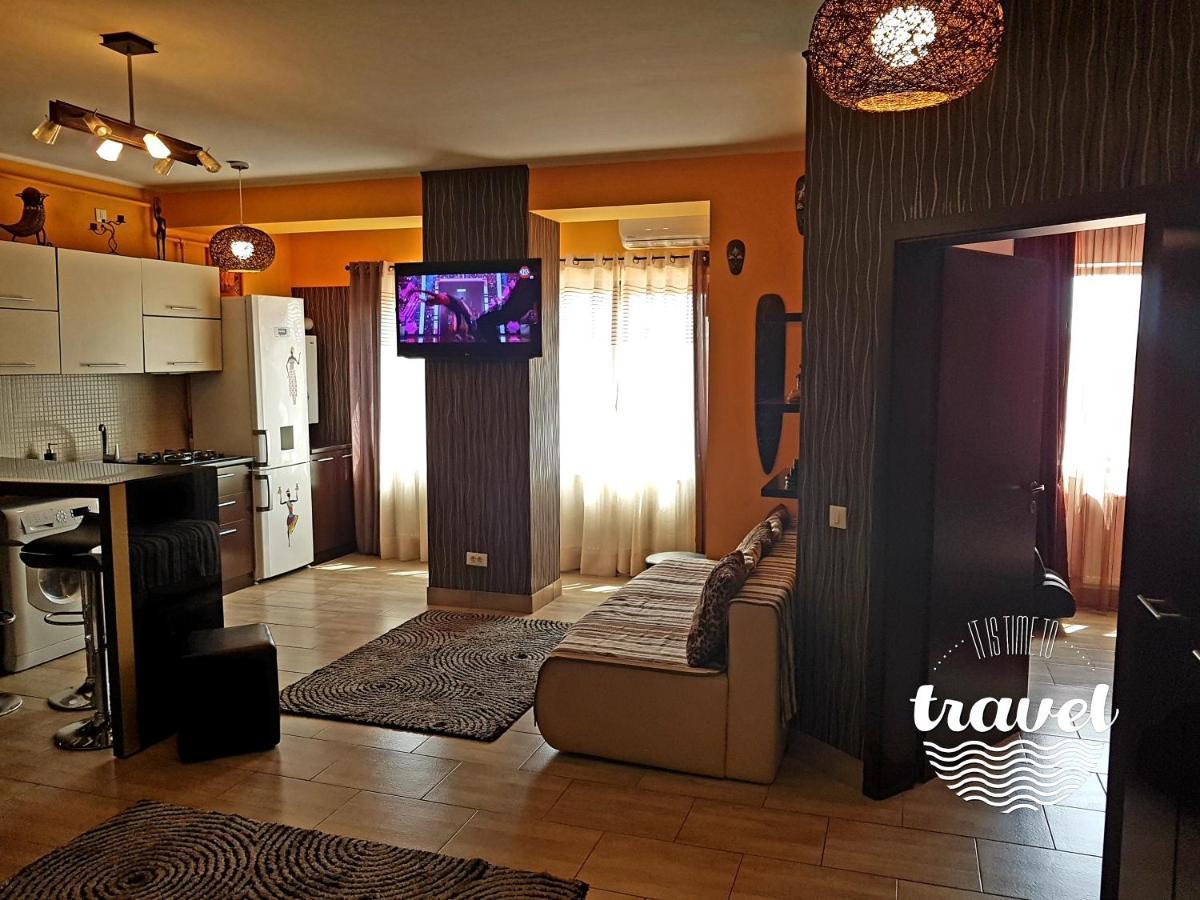 Ferienwohnung Yvo Lioness & Mamaia Nord Năvodari Exterior foto
