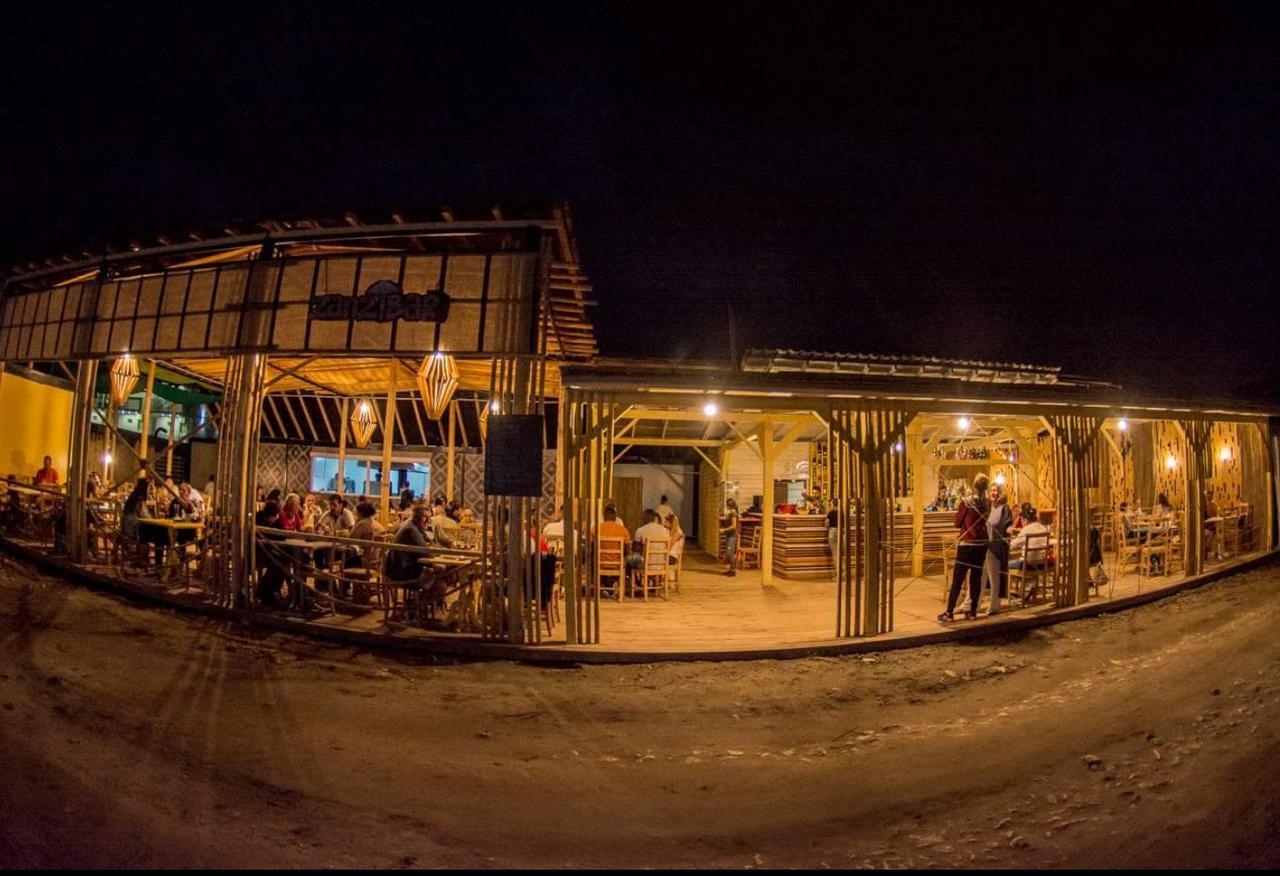 Ferienwohnung Yvo Lioness & Mamaia Nord Năvodari Exterior foto