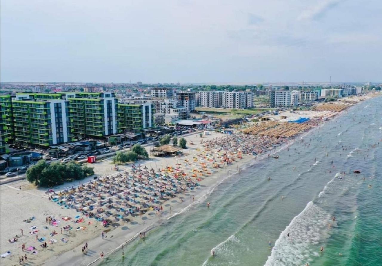 Ferienwohnung Yvo Lioness & Mamaia Nord Năvodari Exterior foto